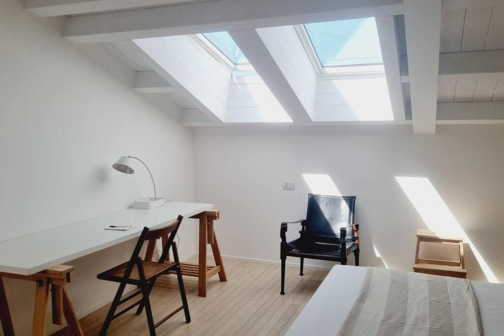 Appartamento Duomo 10min Shopping&relax Fast Wifi & Balcony *
