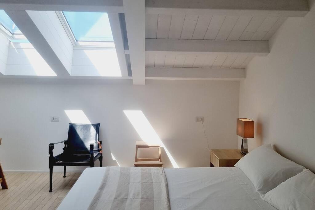 Appartamento Duomo 10min Shopping&relax Fast Wifi & Balcony Milano